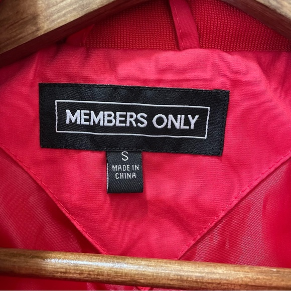 Member's Only Red Classic Iconic Racer Jacket - Picture 4 of 4